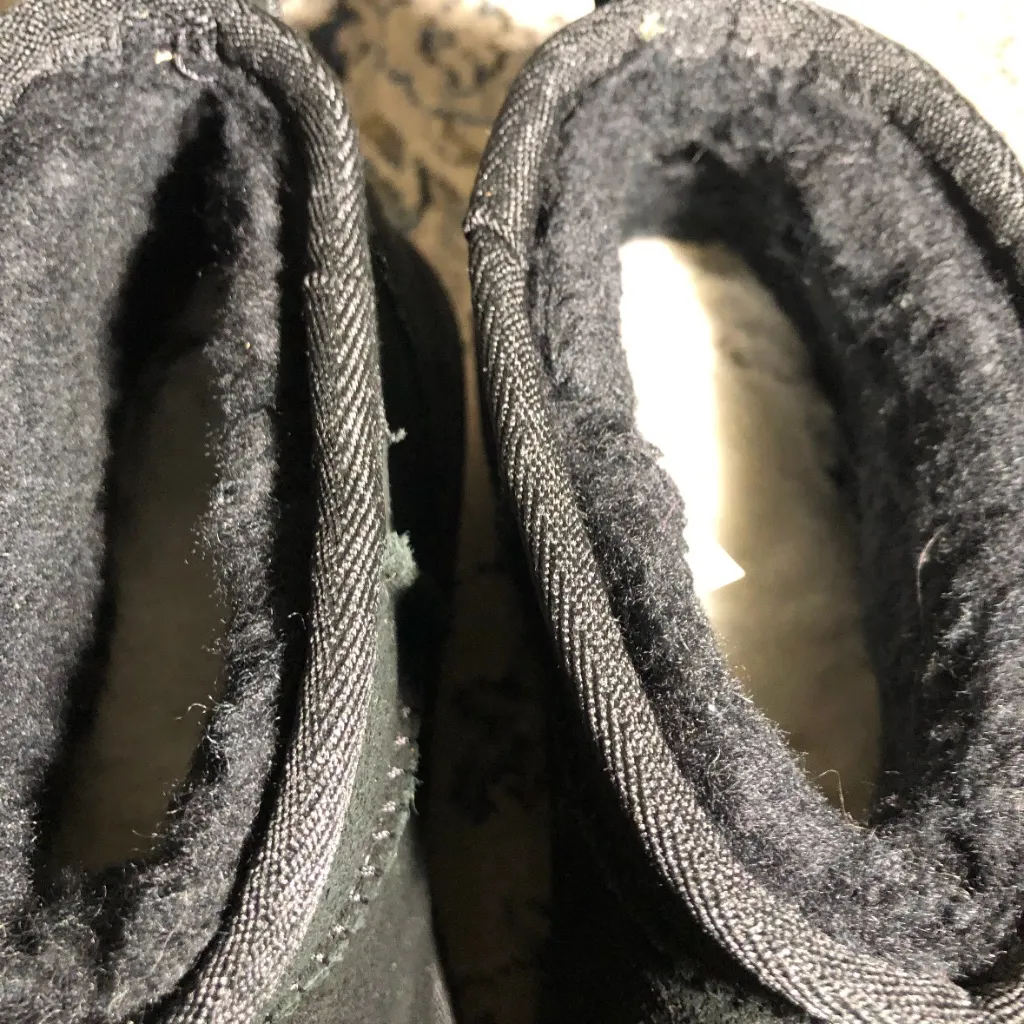 UGG Classic Mini Platform Boots In Black - Image 12