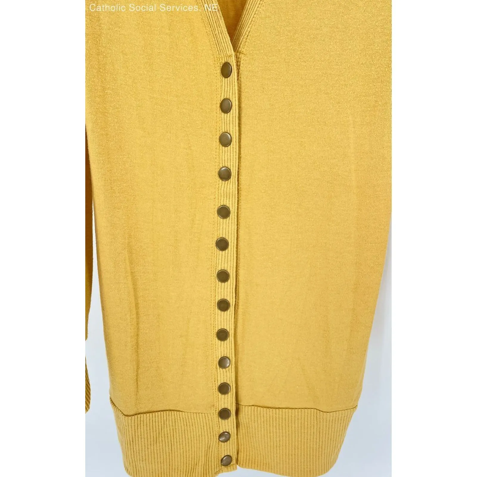 Zenana Outfitters Yellow Women's‎ Long Sleeve Button Up Sweater - Size Medium - Image 2
