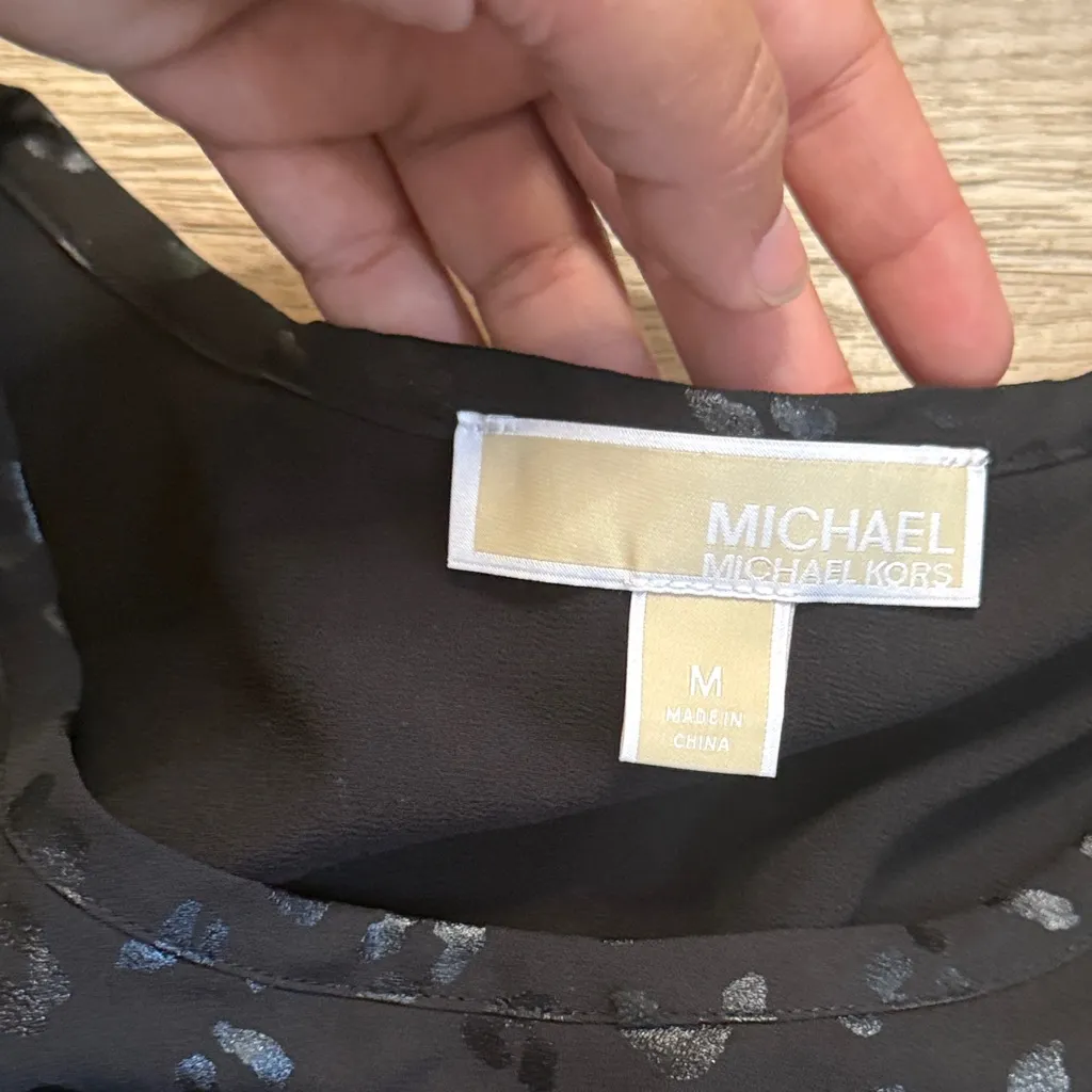 Michael Kors Black Leopard Print Short Sleeve Top size M - Image 10