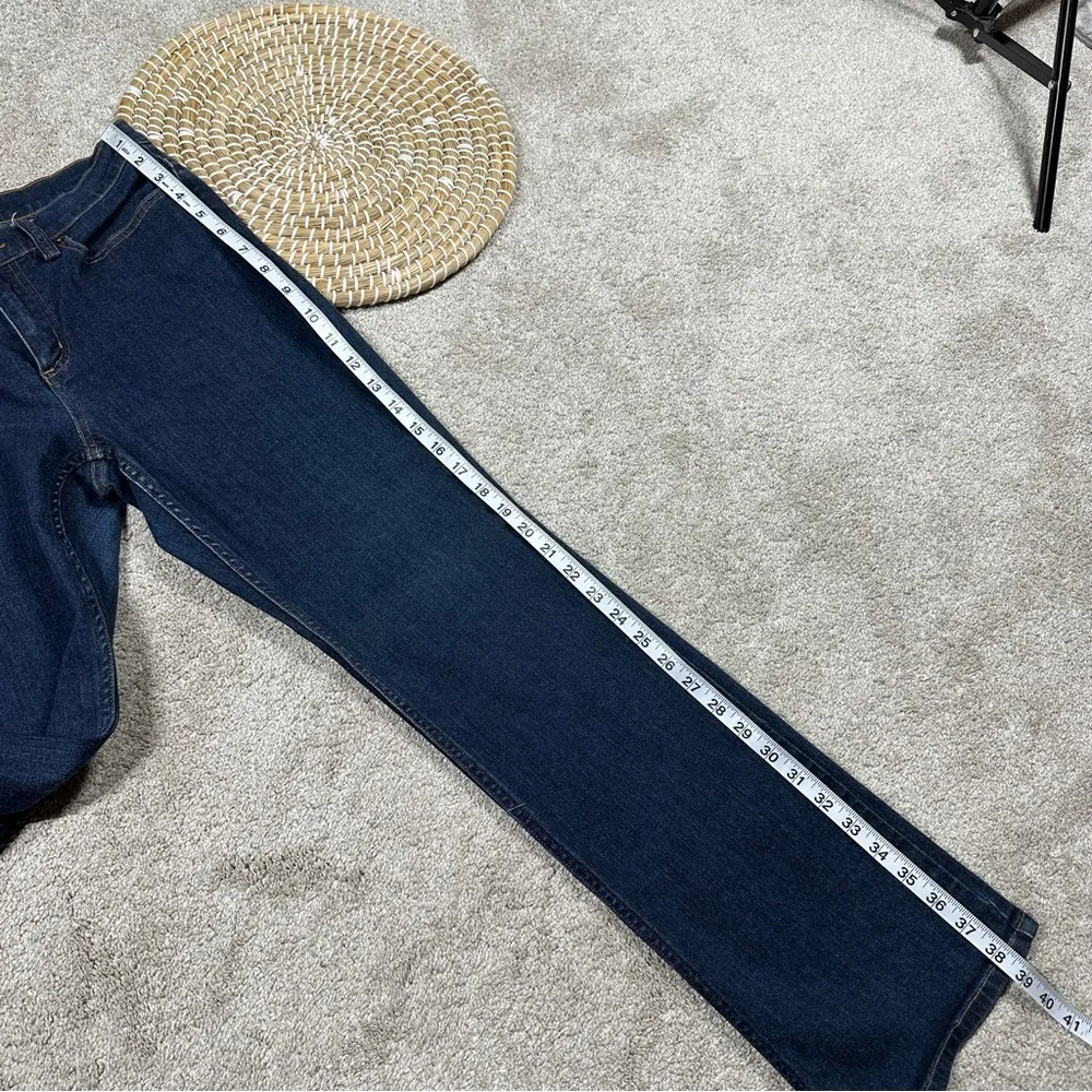 Duluth Trading Co Women's Daily Denim Bootcut Jeans Mid Rise Medium Wash 8X31 Blue Size 8 - Image 14