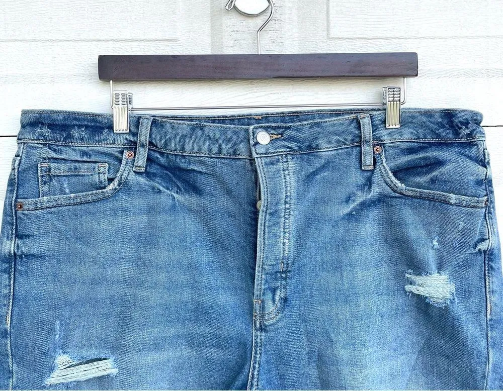 Old Navy Womens Shorts Denim OG Straight High Rise Button Fly Distressed Size 20 - Image 4