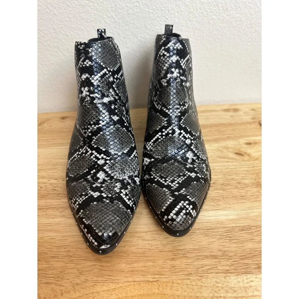 Bar III Women's Synthetic Pull On Black White Snake Skin Print  Ankle Bootie - Image 7