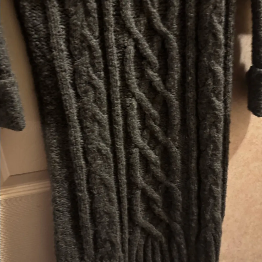 Cozy Gray Cable Knit Sweater Dress - Image 4