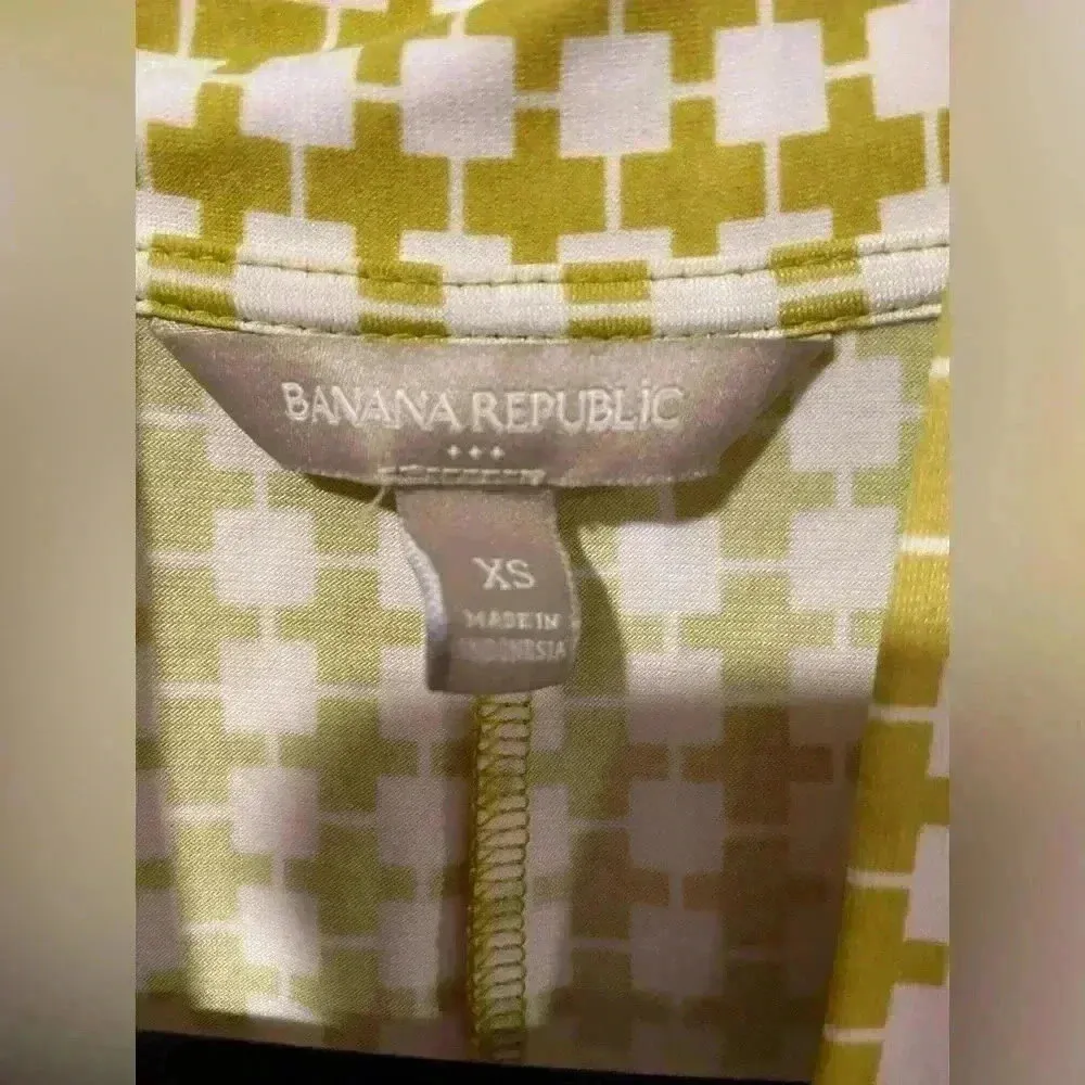 Banana Republic Sleeveless Shirt Green White Houndstooth Tie Front Detail Sz XS - Image 2