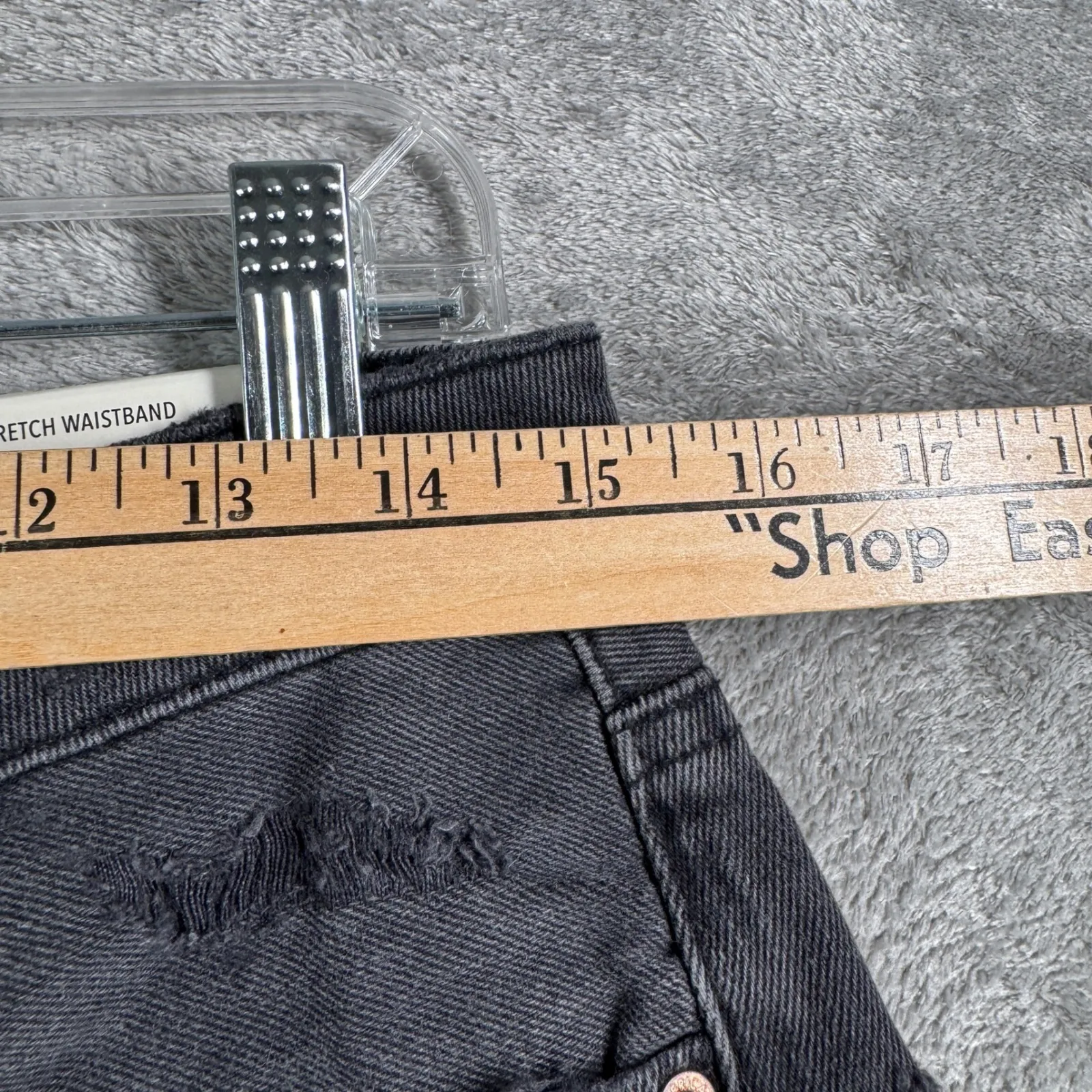 American Eagle Baggy Short 8 29" Black Destroyed Denim Cutoff Thrashed High Rise - Image 11