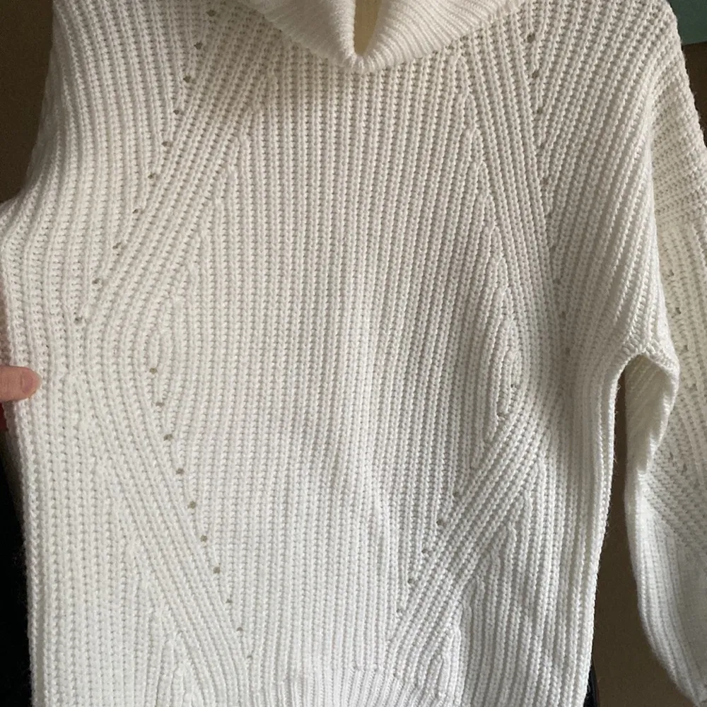 Comfy cozy cream ladies size large turtleneck - Image 2