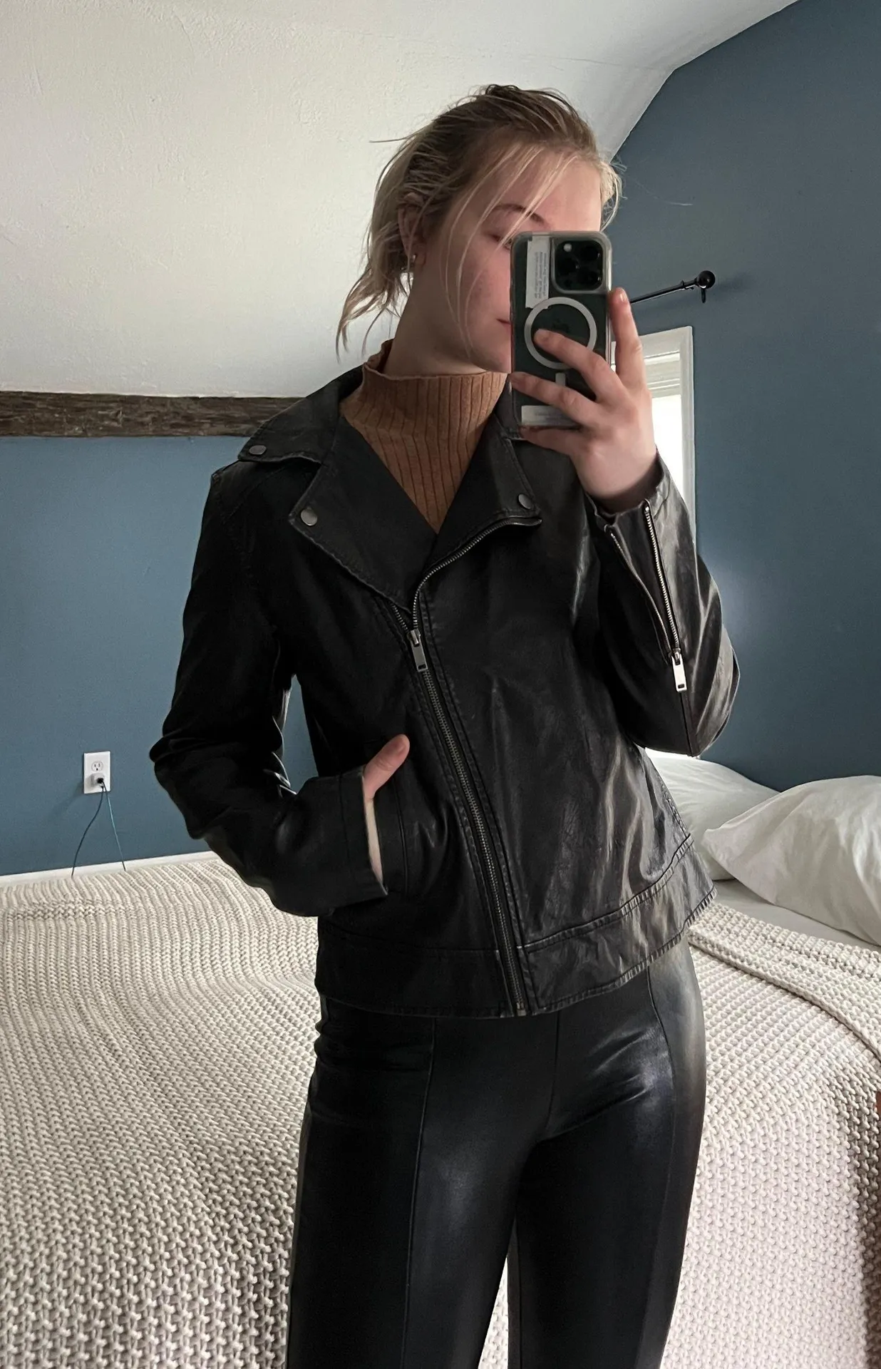 Vegan Leather Jacket Black Size M - Image 3