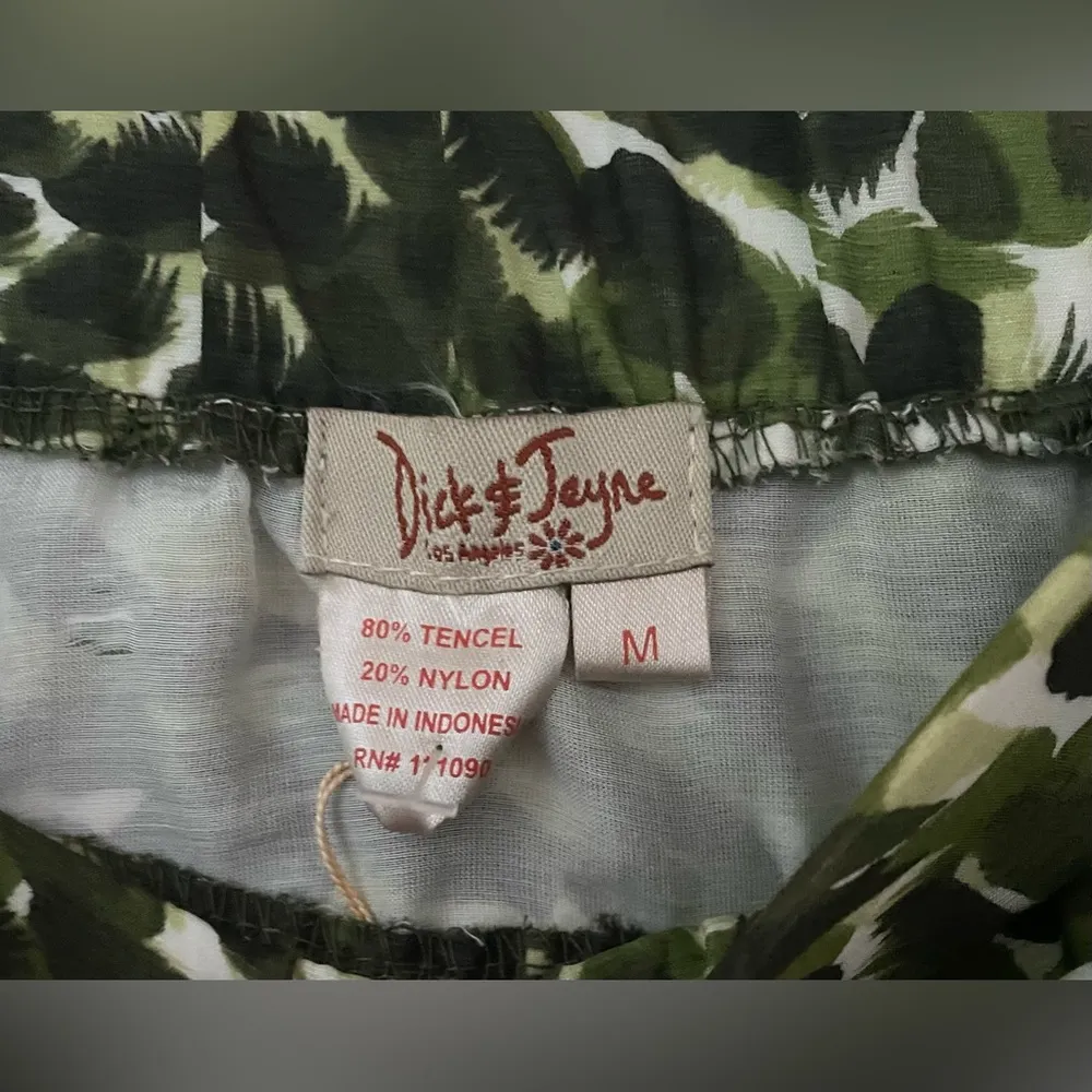 NWT Dick and Jayne green animal print, tiered, high low midi skirt; size M Size M - Image 4