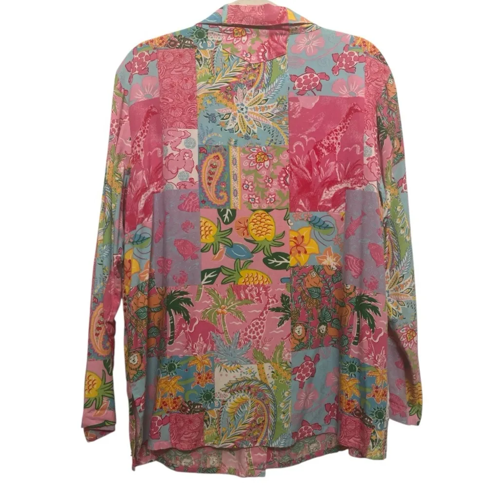 Tropical Resort Turtle Floral Pineapple Palm Tree Giraffe Beaded Top size medium Pink - Image 3