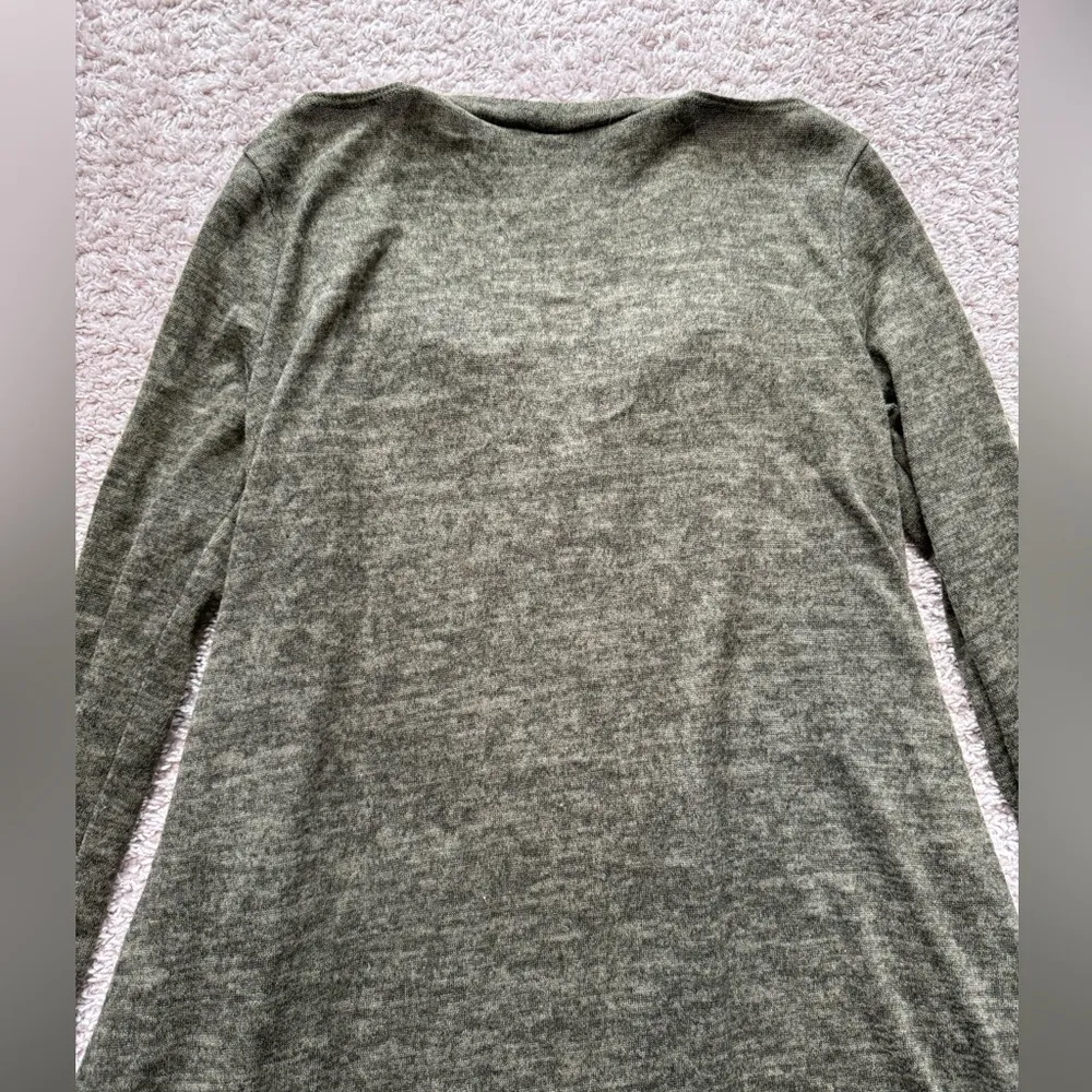 Goldspark Long Sleeve Green V - Image 7