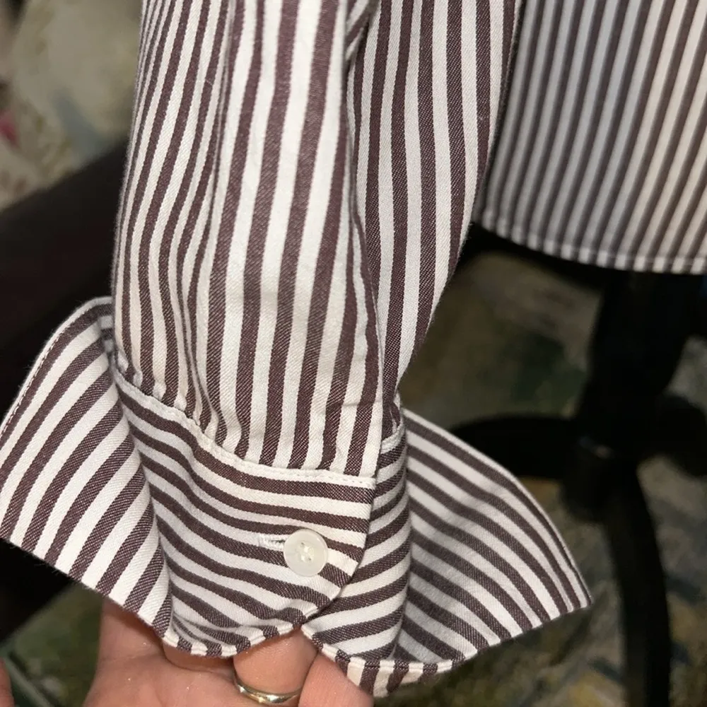 Size S V Neckline Blouse - Image 6