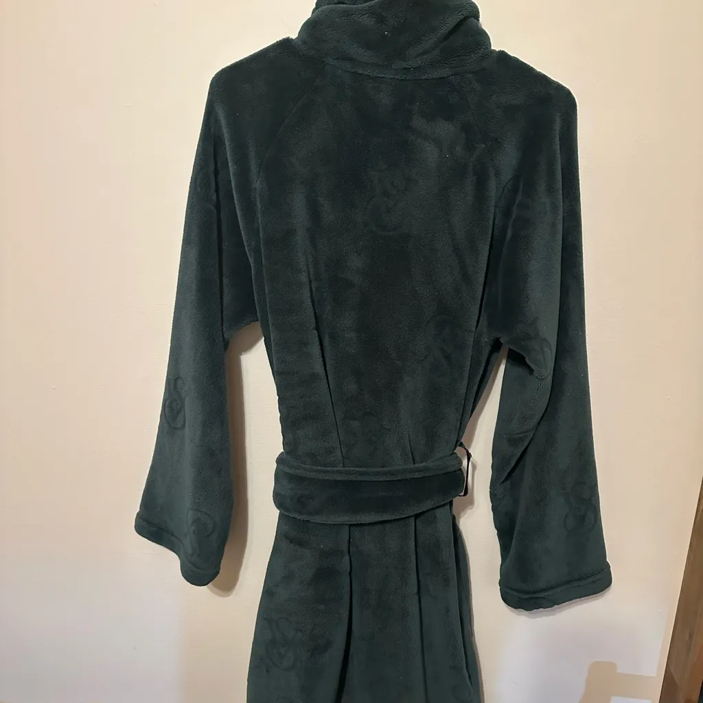 Plush Dark Green Robe - Image 3