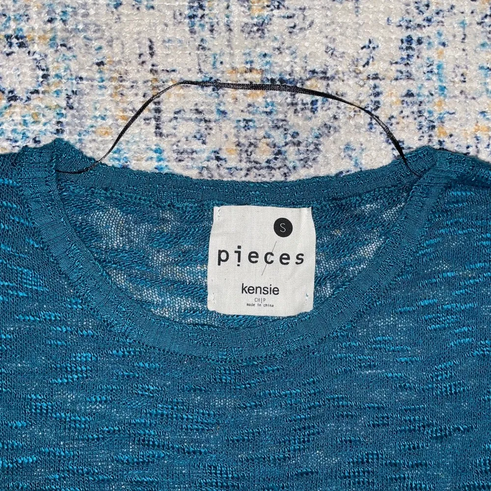 KENSIE sheer sweater size S - Image 3