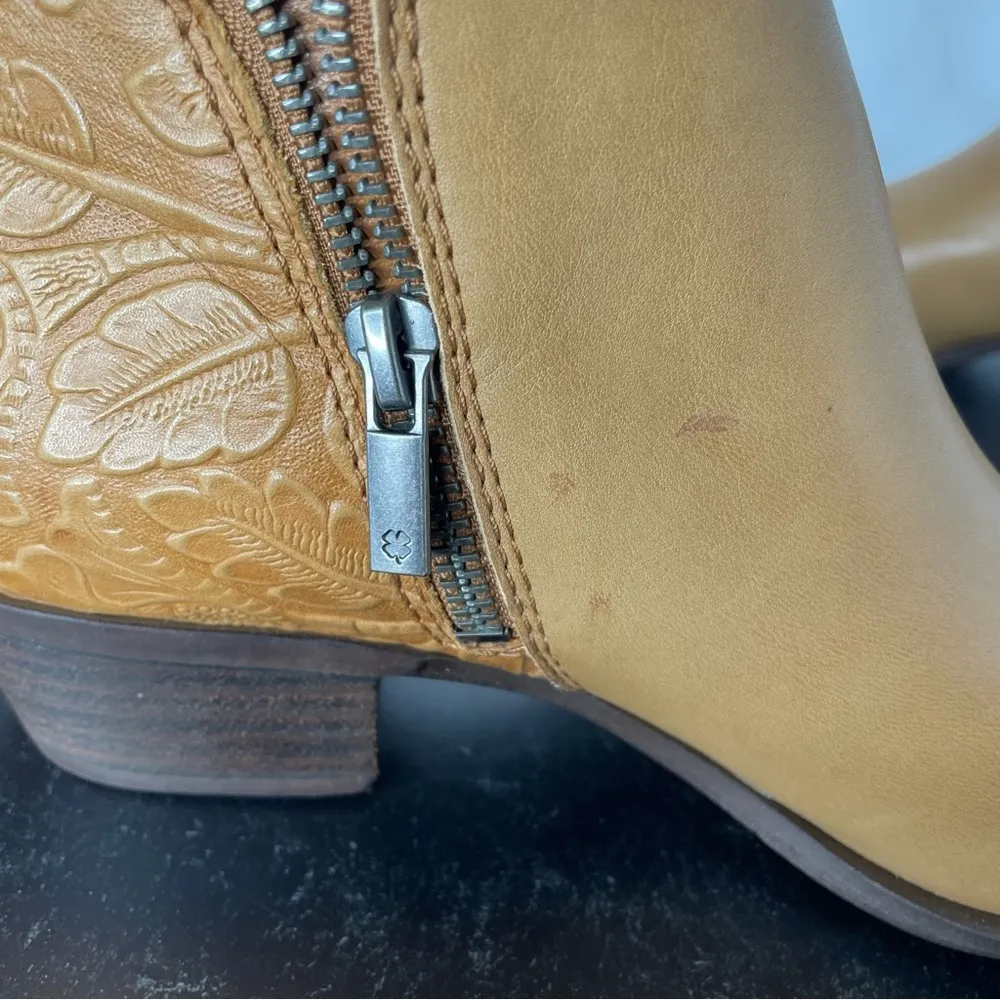 LUCKY BRAND Women's Basel Ankle Booties Caramel New Milled Old English Sz 7.5 - Image 4