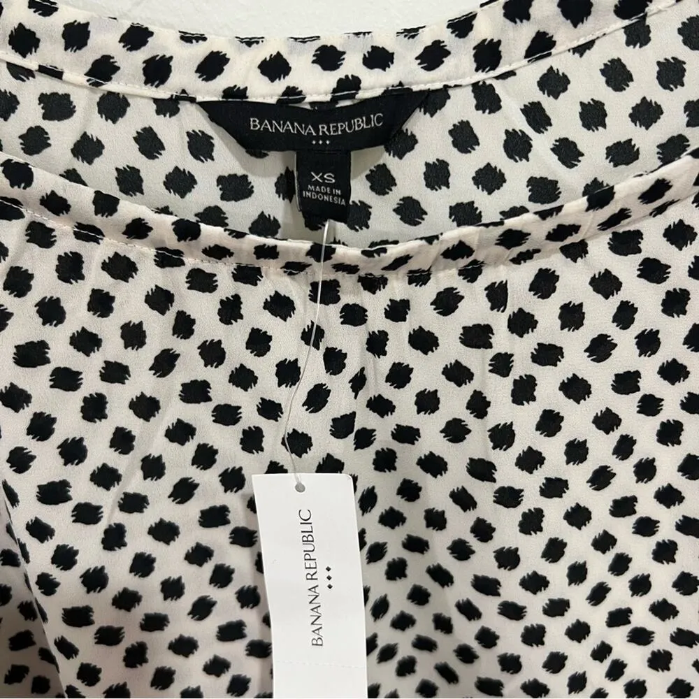 Banana Republic White & Black Satin Polka Dot Off the Shoulder Blouse SizeXS New - Image 2