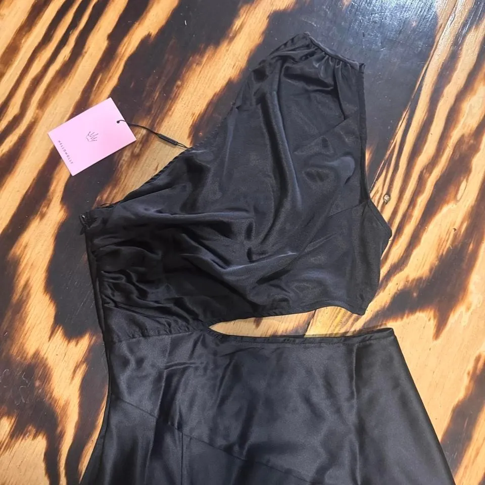 Silky Hello Molly Black open mid drift dress - Image 5