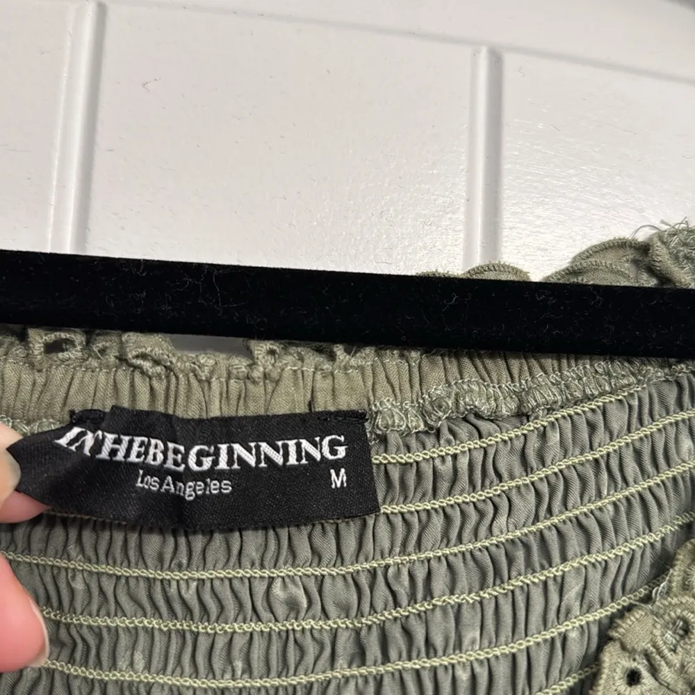 , green polkadot scrunched, long sleeve crop top - Image 3