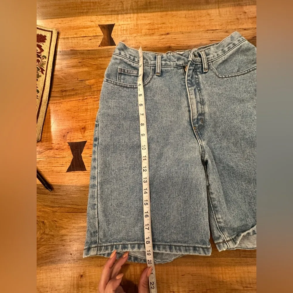 EUC Vintage Limited jeans mom denim jean shorts high waisted 90s shorts - Image 6