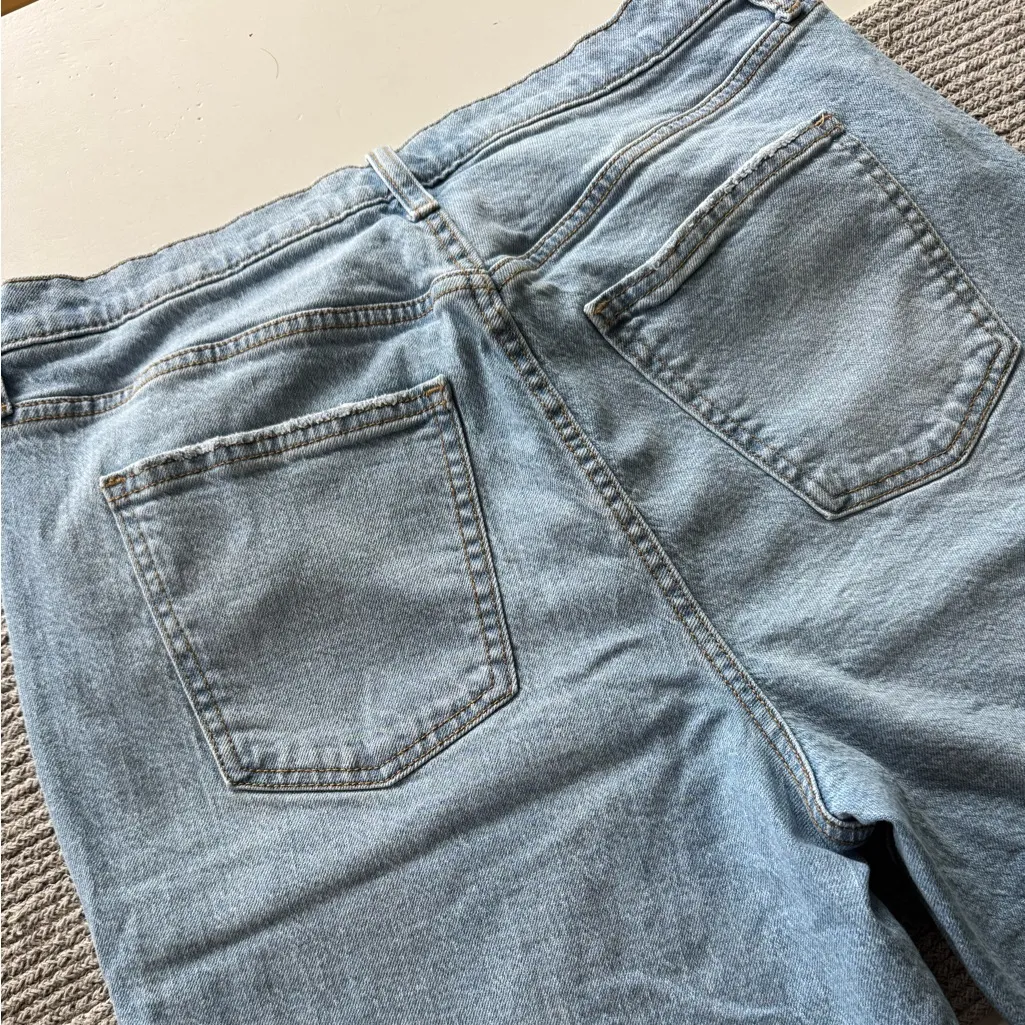 Universal Thread High Rise 90’s Straight Longer Length Bermuda Jean Shorts Sz 12 - Image 6