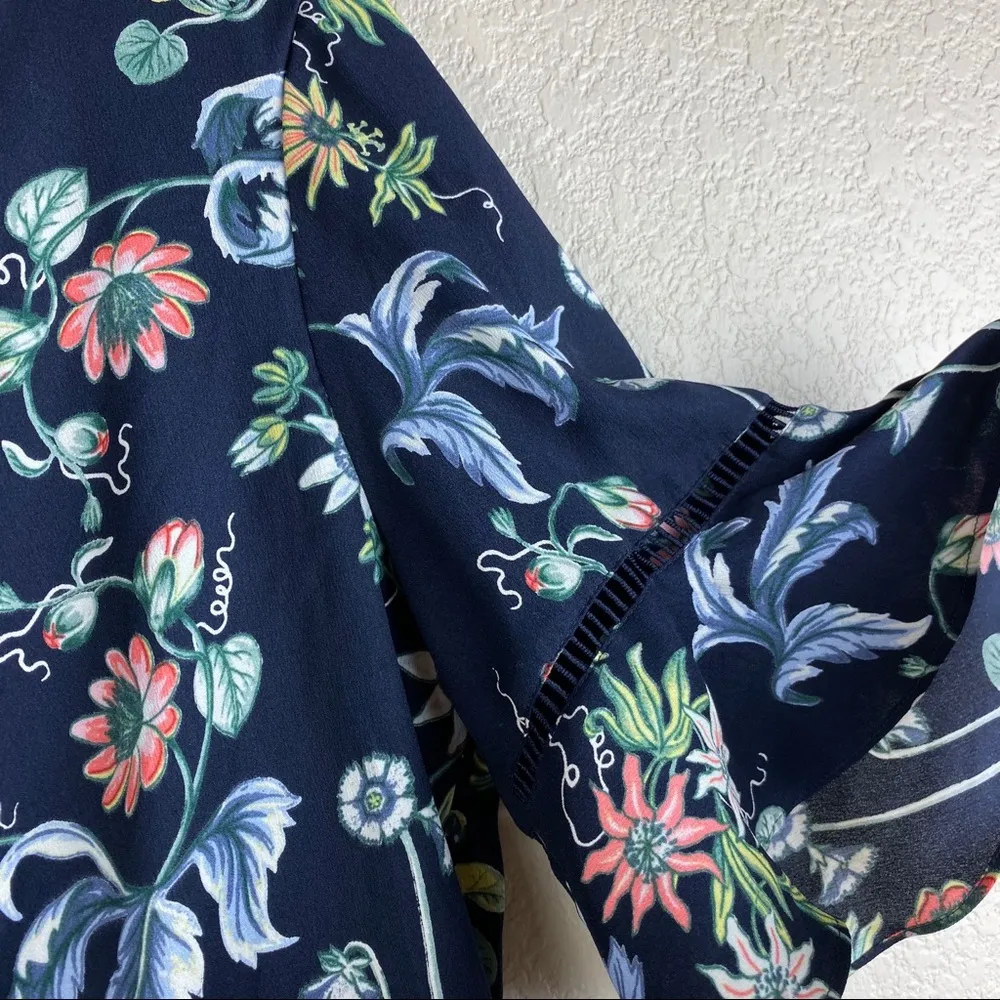 Ann Taylor Floral Blouse - Image 4