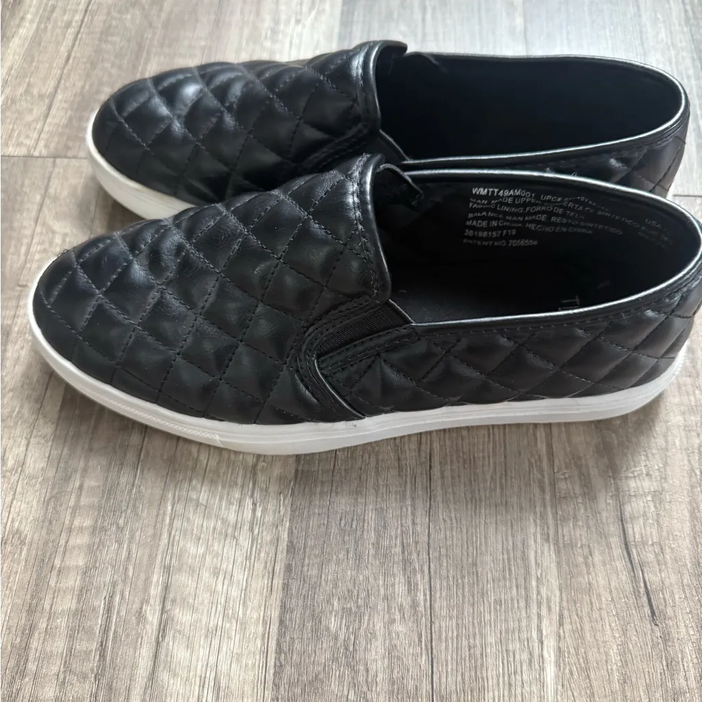 Time and Tru Black Quilted Women's Slip - Image 4