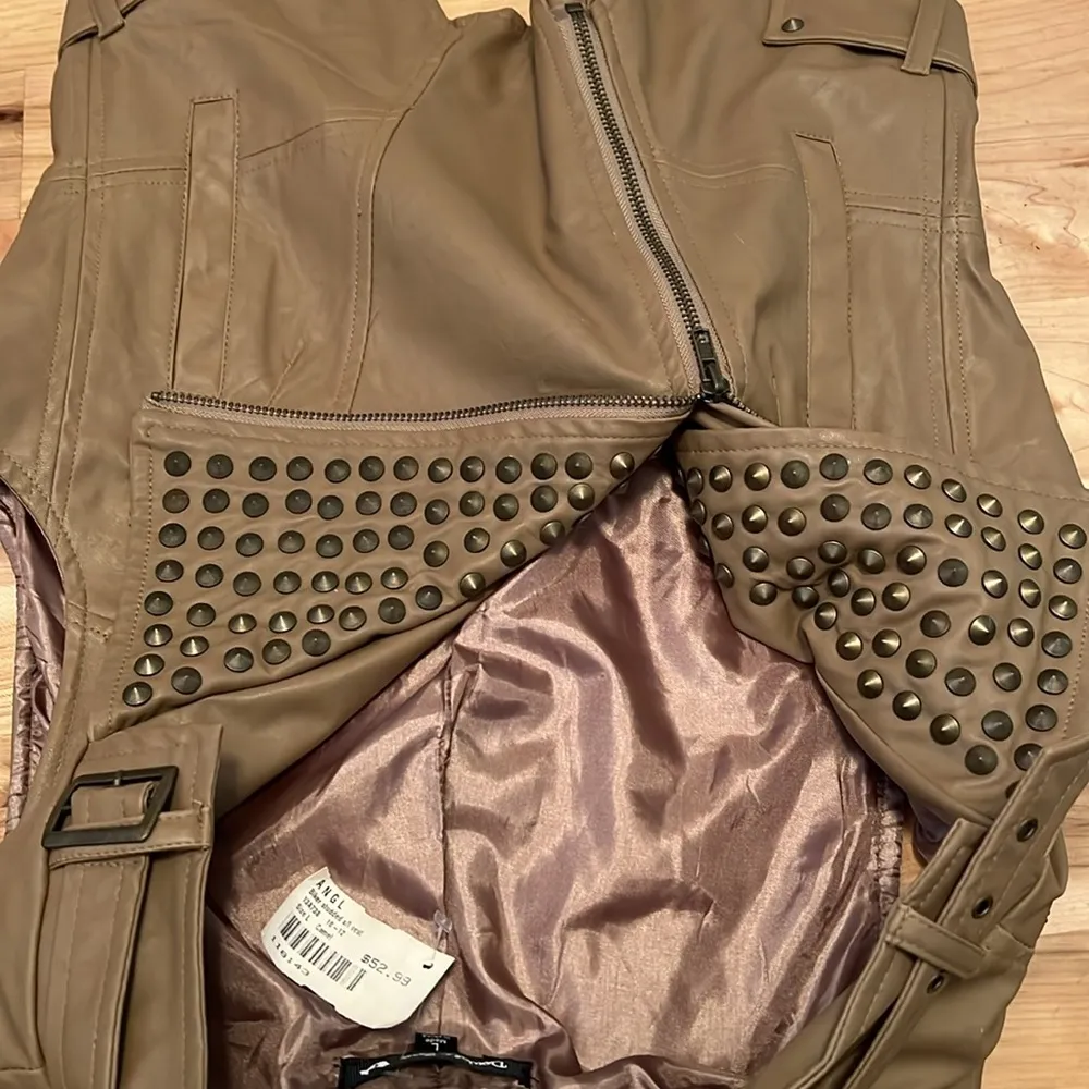 NWT Double Zero Studded Faux Leather Vest Large - Image 8