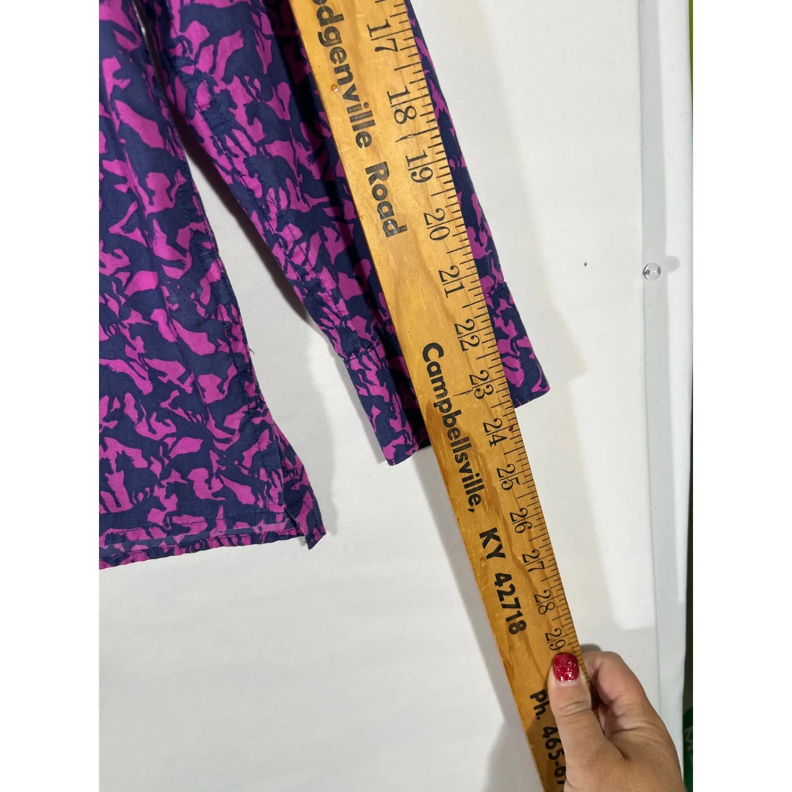 Gap Fitted Boyfriend Shirt Womens 1/2 Button Up Pink Purple Horse Print Preppy M - Image 9