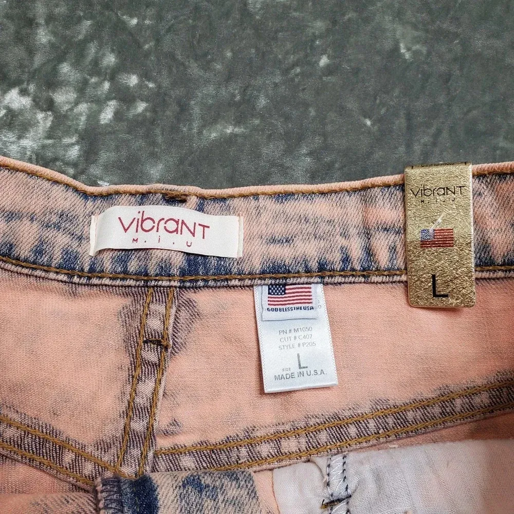 Vibrant M.I.U. Distressed Coral Cutoff Shorts Pink Size undefined - Image 5