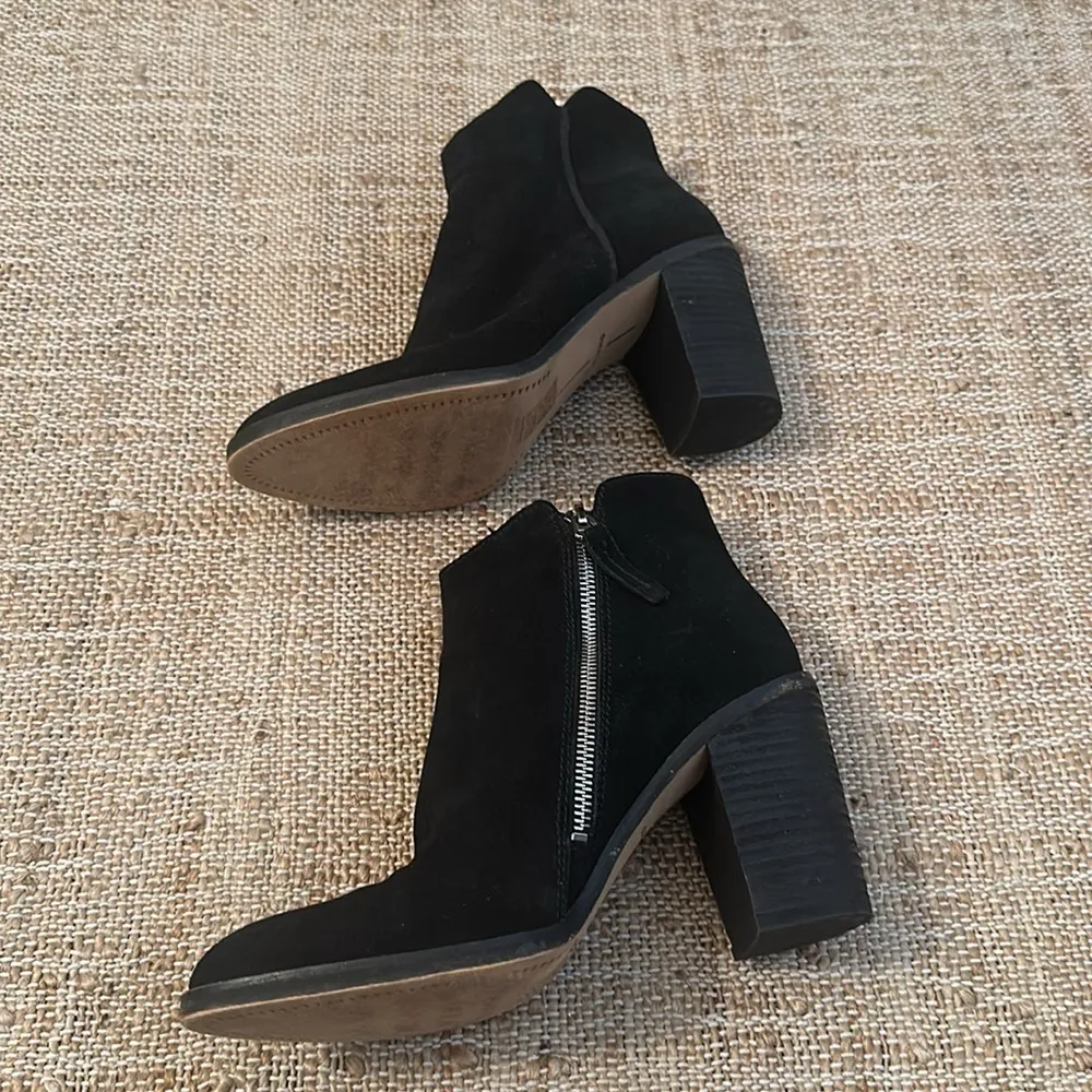 Dolce Vita Seyon Block Heel Almond Toe Zip Leather Ankle Boots Black Sz 9 - Image 4