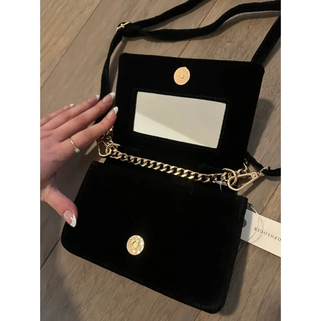 Women's Anthropologie Black Velvet Shoulder Bag With Gold Chain - Image 4