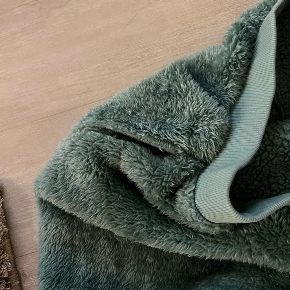 Women’s  Sherpa Green Fleece Lined Camila Shorts Large L Green Brand NWOT - Image 8