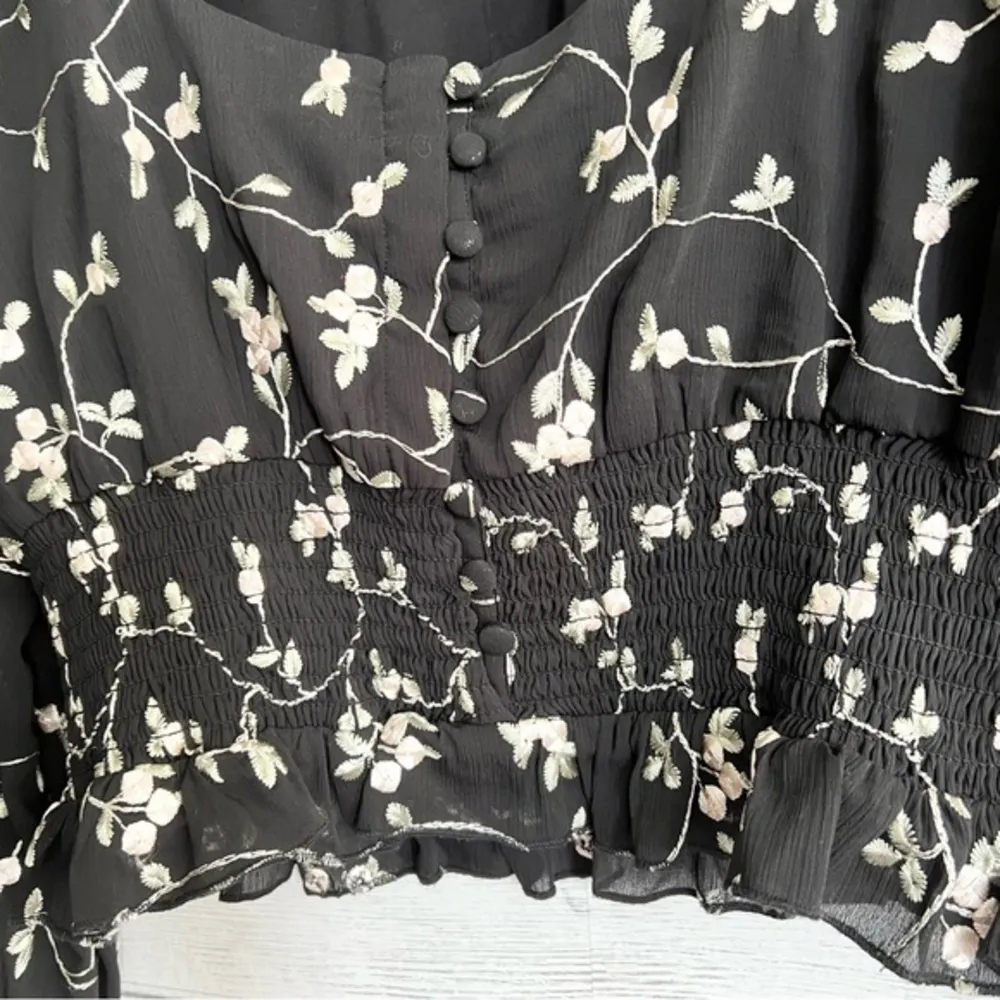 ACOA Black Square Neck Low Cut Floral Embroidered Blouse Size M - Image 6