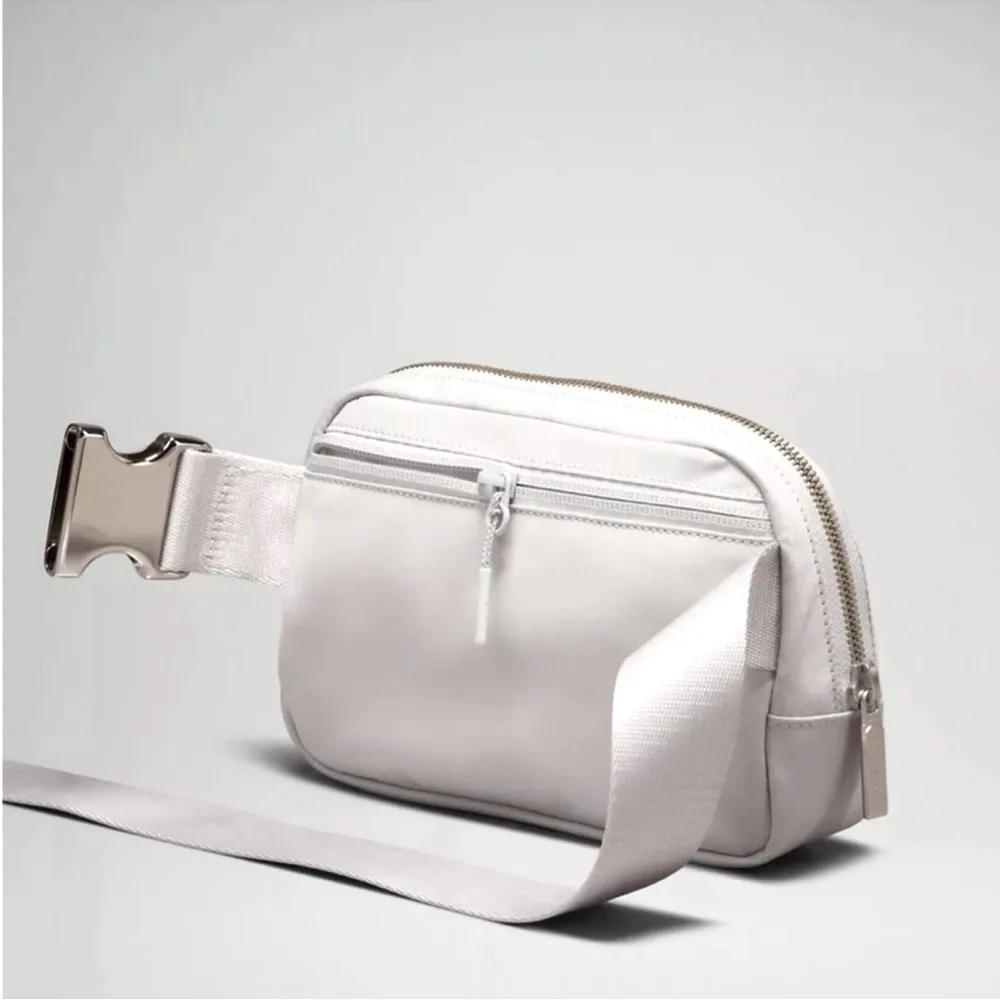 Lululemon NWT  1L Vapor White with Studded Logo Everywhere Belt Bag - Image 6