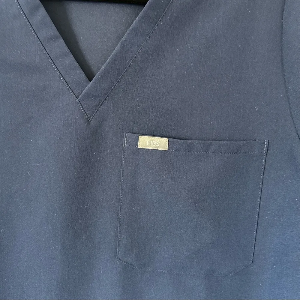 Catarina One-Pocket Scrub Top Sz large - Image 8