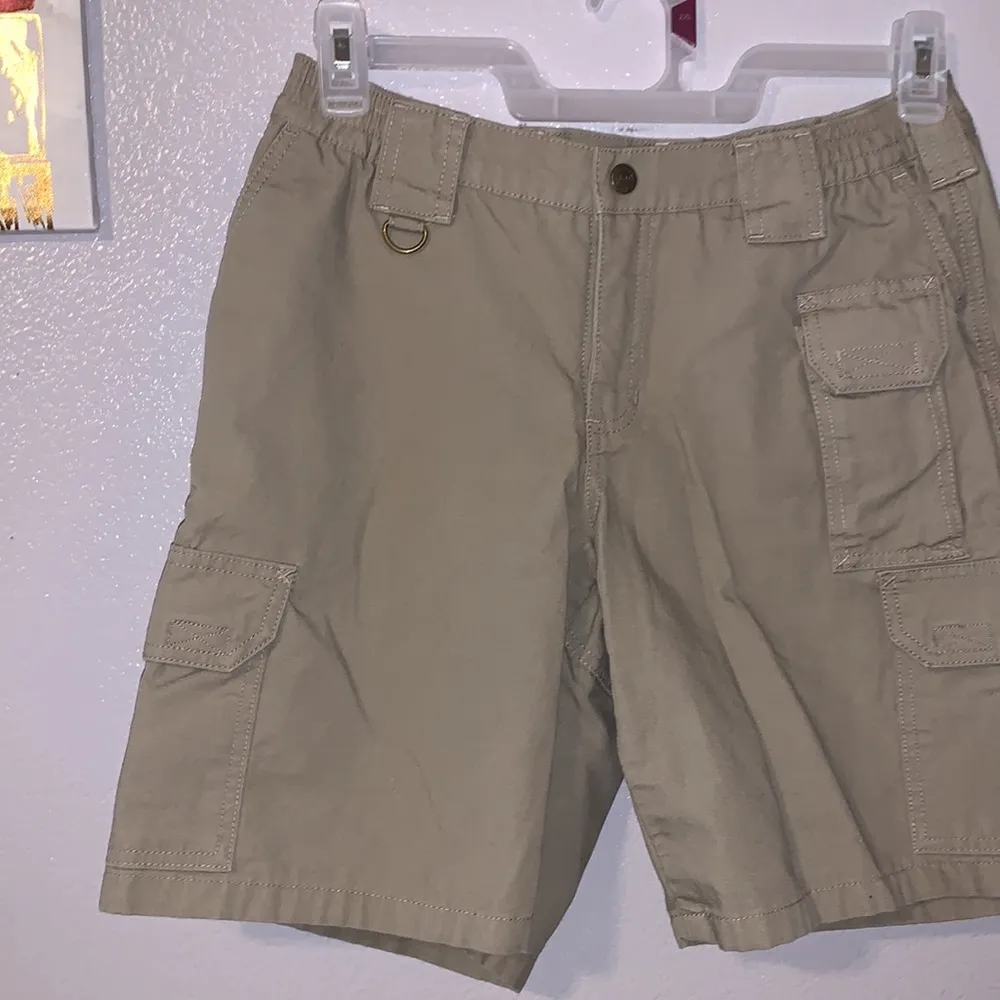 5.11 Tactical Series tan workwear cargo shorts - Image 2