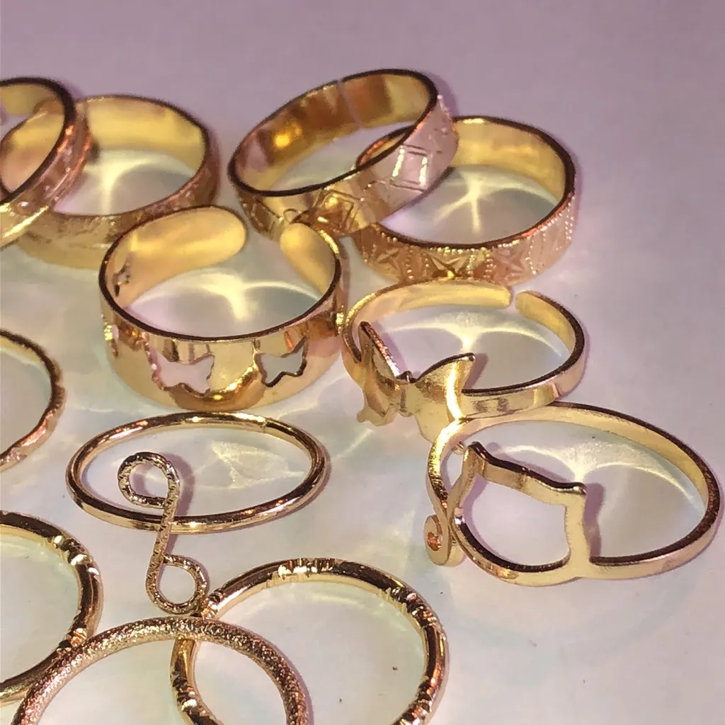 Lot of 15 Elegant Gold Tone Dainty Retro Boho Rhinestone Cat Butterfly Rings - Image 3
