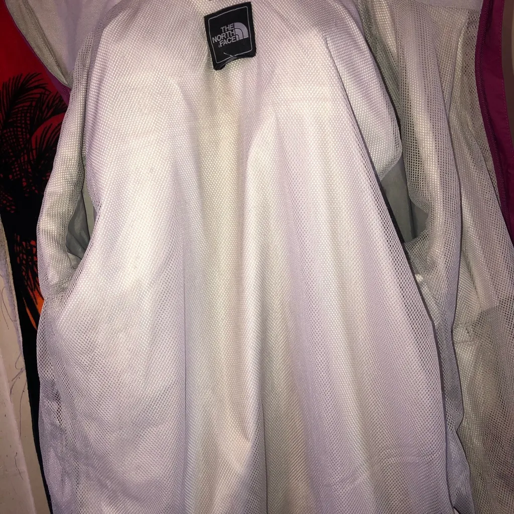 The northface women hooded jacket - Image 5