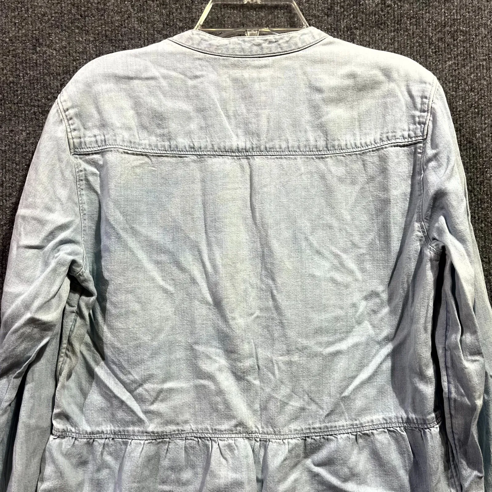 Abercrombie & Fitch Blouse Top Womens XS Light Blue Chambray Cotton Peplum Hem - Image 7