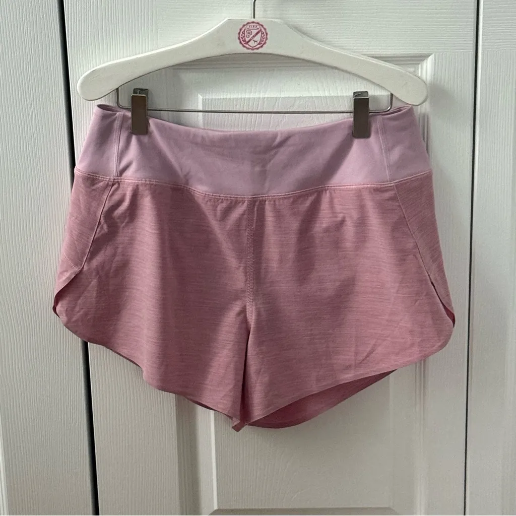 Athleta Run With It Textured 3.5” Shorts in Pink - Image 2