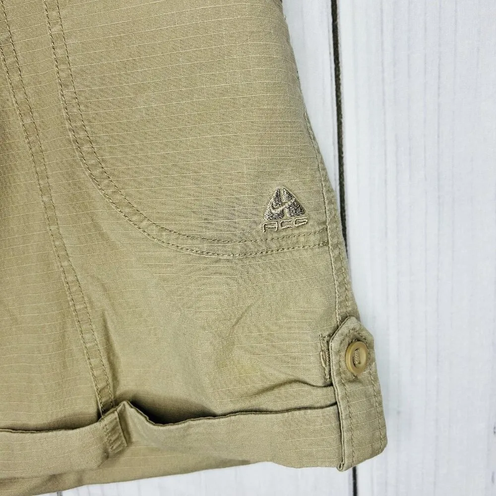 NIKE ACG Shorts Womens Sz 8 Utility Khaki Hiking Roll Cuff Outdoor Vintage Tan - Image 2
