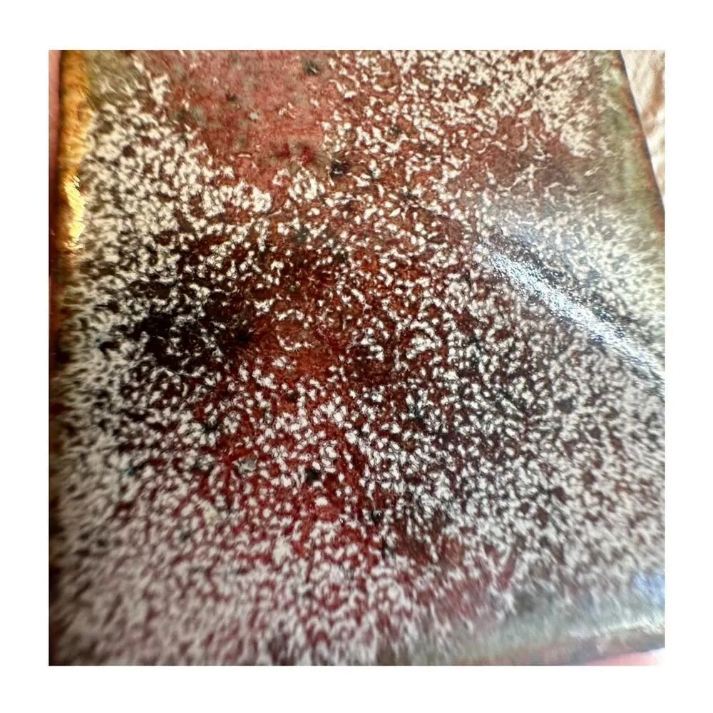 Metal hand painted brooch - Image 2