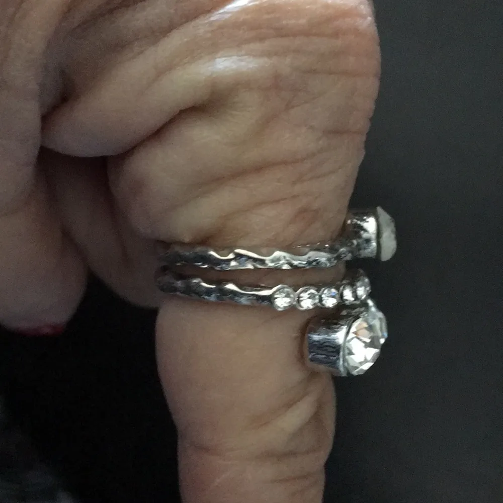 Rare Badgley Mischka size 11 Crystal Ring - Image 2