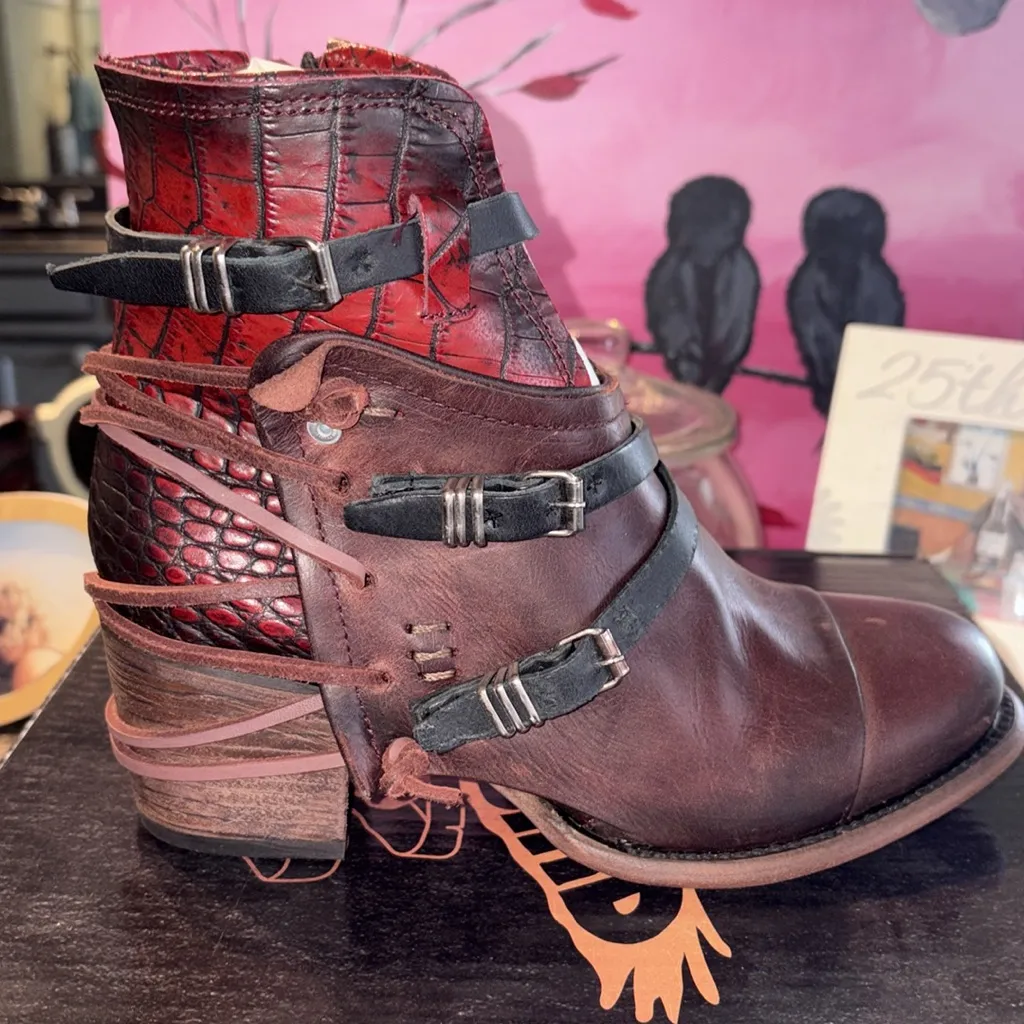 Freebird by Steven Crue NWT wine multi booties- not included in promotions - Image 12