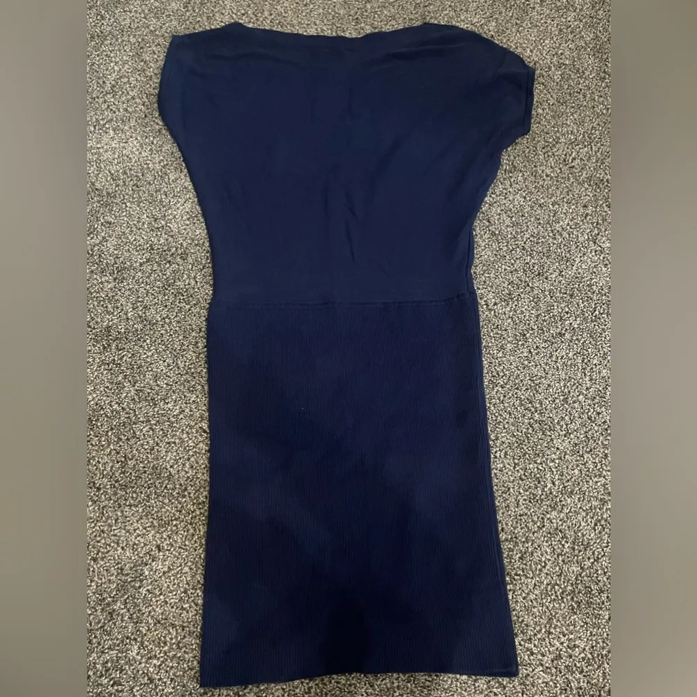 navy blue knee length short sleeved boatneck sweater dress S - Image 2