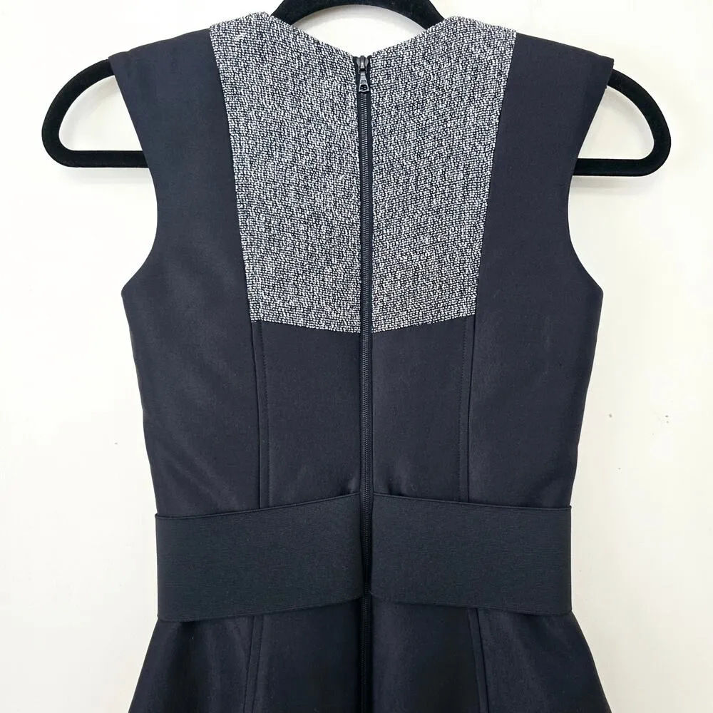 Karolina Zmarlak Boucle Gray and Black V - Image 4