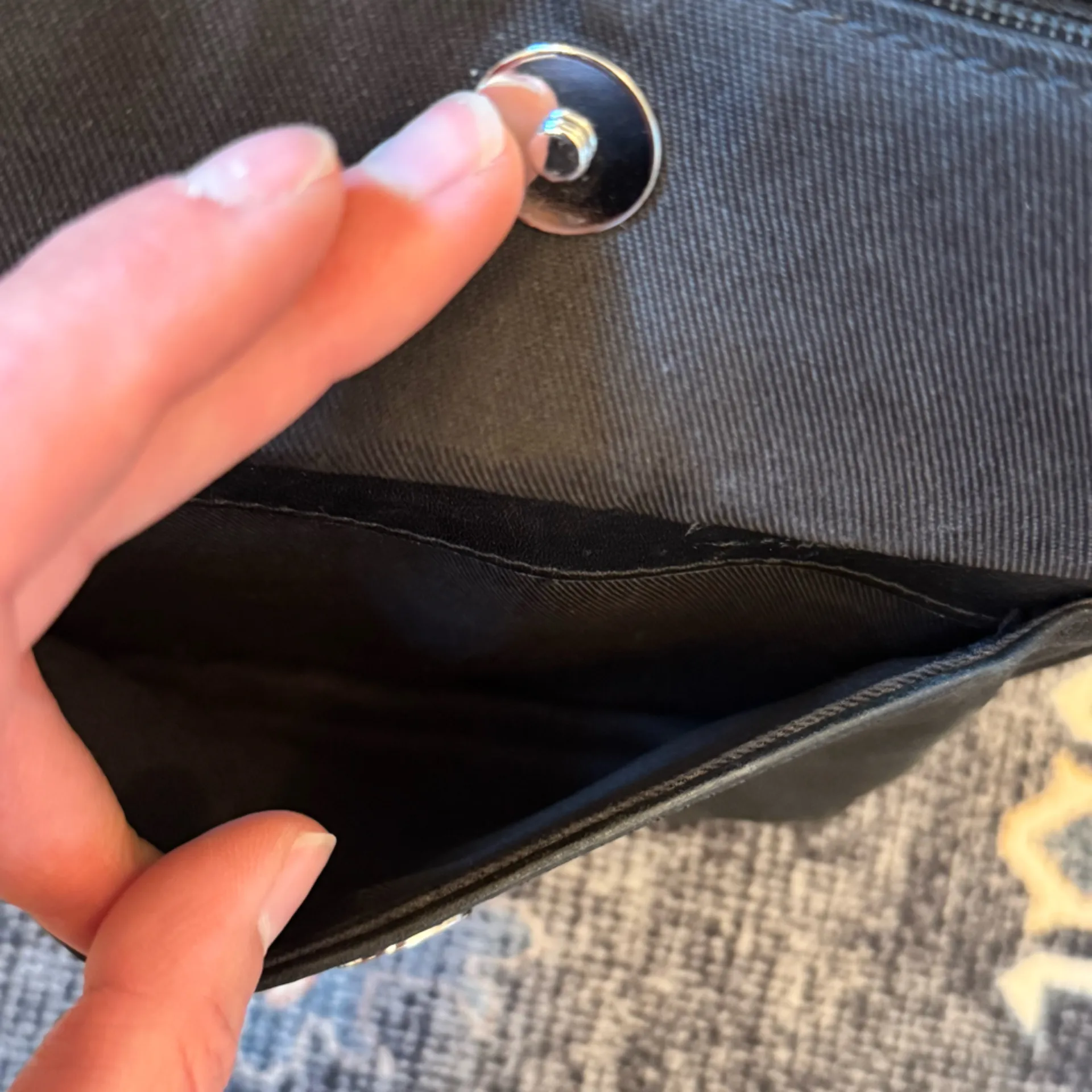 Vintage Fossil Women’s Black 100% Genuine Leather Crossbody Purse - Image 5