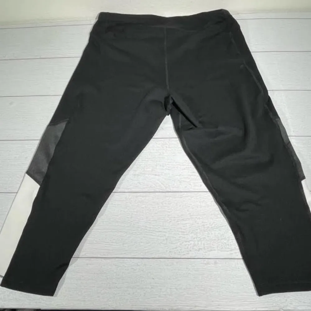 Just My Size Black White Mesh Panel Cropped Athletic Leggings Size 1X - Image 3