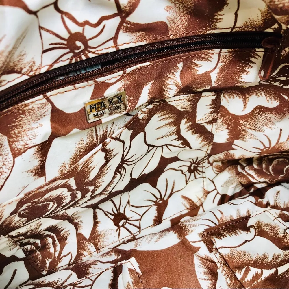 MAXX NEW YORK turquoise leather hobo bag - Image 10