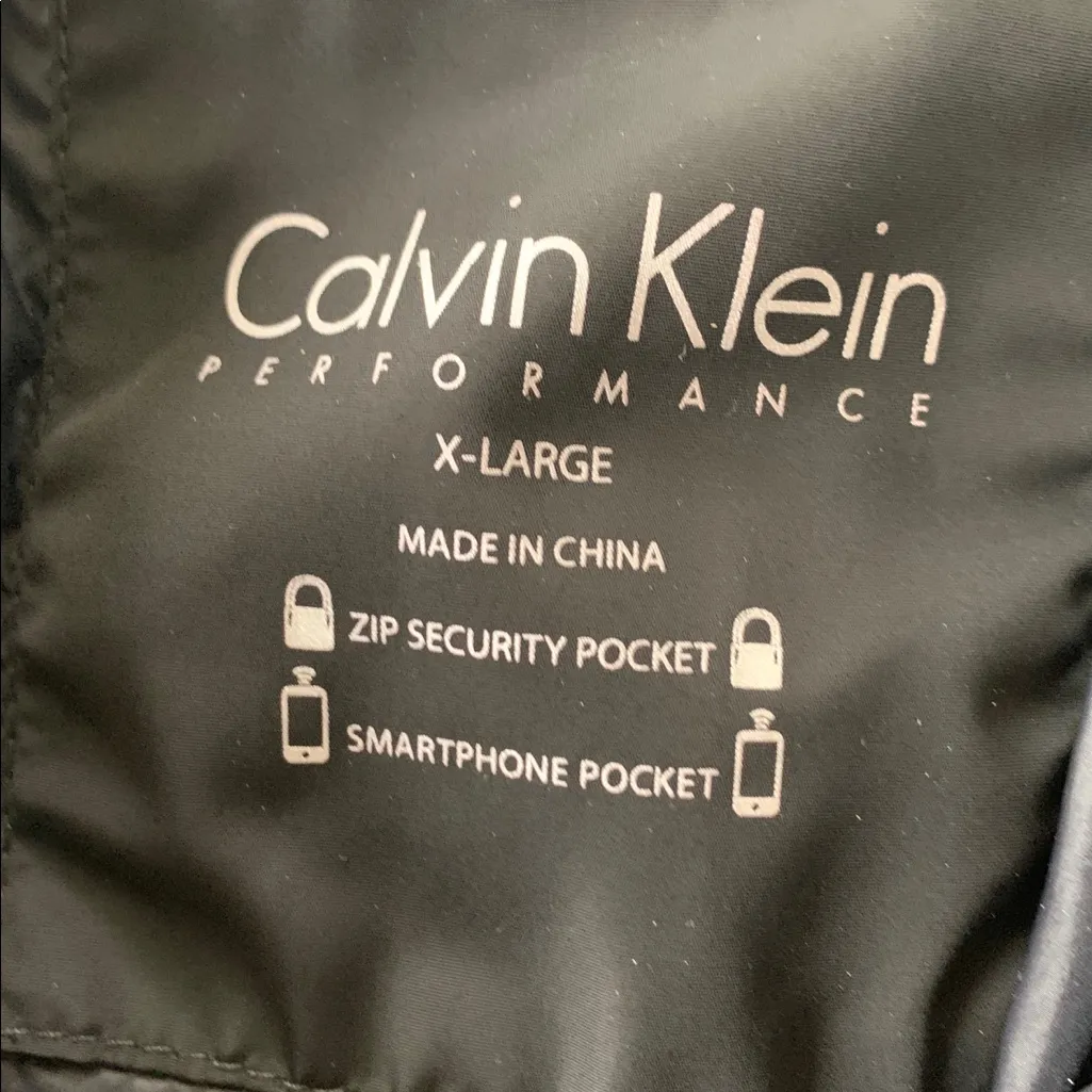 Calvin Klein puff vest👀 - Image 2
