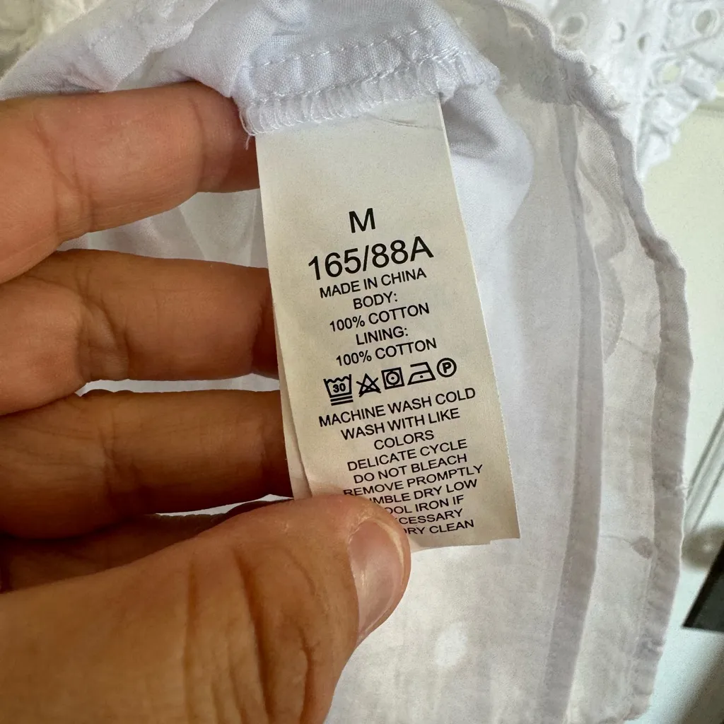 Kate Spade white ruffle embroidered eyelit blouse size medium - Image 5